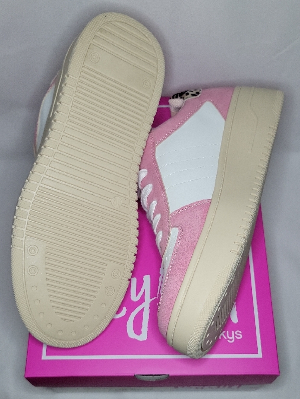 Hey Girl By Corky's Pregame Pink & White Sneakers Sz 9 (39) - Picture 5 of 6